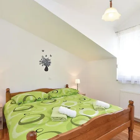 Five Bedroom Villa *